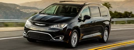 Chrysler Pacifica Touring-L Plus - 2016