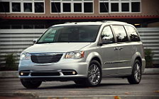 Cars wallpapers Chrysler Town & Country - 2011