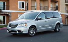 Cars wallpapers Chrysler Town & Country - 2011