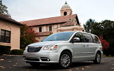 Cars wallpapers Chrysler Town & Country - 2011