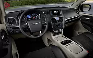 Cars wallpapers Chrysler Town & Country 30th Anniversary Edition - 2013