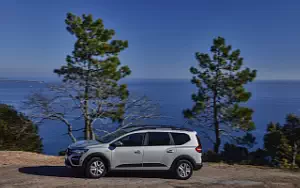 Cars wallpapers Dacia Jogger - 2022