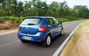 Cars wallpapers Dacia Sandero - 2012