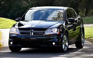 Cars wallpapers Dodge Avenger - 2013
