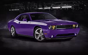 Cars wallpapers Dodge Challenger R/T Classic Plum Crazy - 2013