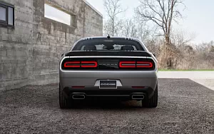 Cars wallpapers Dodge Challenger 392 HEMI Scat Pack Shaker - 2015