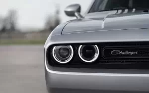 Cars wallpapers Dodge Challenger 392 HEMI Scat Pack Shaker - 2015