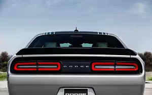 Cars wallpapers Dodge Challenger 392 HEMI Scat Pack Shaker - 2015