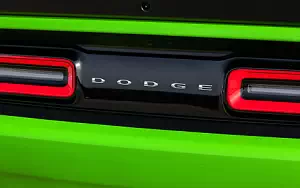 Cars wallpapers Dodge Challenger R/T Plus Shaker - 2015