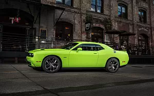 Cars wallpapers Dodge Challenger R/T Plus - 2015