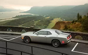 Cars wallpapers Dodge Challenger SRT 392 - 2015