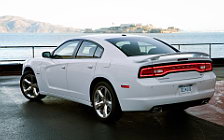 Cars wallpapers Dodge Charger R/T - 2011