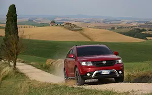 Cars wallpapers Fiat Freemont Cross - 2014