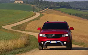 Cars wallpapers Fiat Freemont Cross - 2014