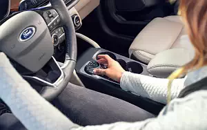 Cars wallpapers Ford Escape Hybrid SE - 2019