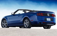 Cars wallpapers Ford Mustang V6 Convertible - 2013