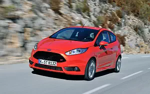 Cars wallpapers Ford Fiesta ST 3door - 2013