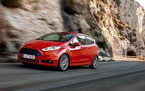 Cars wallpapers Ford Fiesta ST 3door - 2013