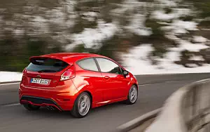 Cars wallpapers Ford Fiesta ST 3door - 2013