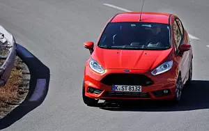 Cars wallpapers Ford Fiesta ST 3door - 2013