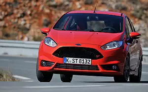 Cars wallpapers Ford Fiesta ST 3door - 2013