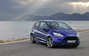 Cars wallpapers Ford Fiesta ST 3door - 2013