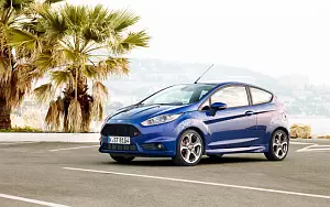 Cars wallpapers Ford Fiesta ST 3door - 2013