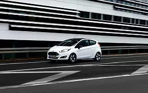 Cars wallpapers Ford Fiesta Black & White - 2015