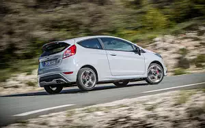 Cars wallpapers Ford Fiesta ST200 - 2016