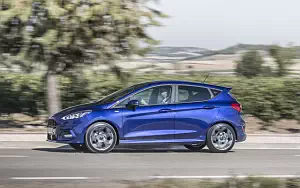 Cars wallpapers Ford Fiesta ST-Line 5door - 2017