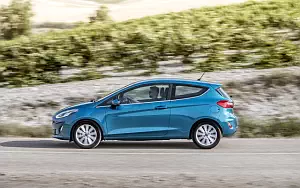 Cars wallpapers Ford Fiesta Titanium 3door - 2017