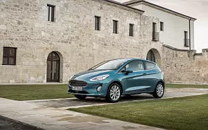 Cars wallpapers Ford Fiesta Titanium 3door - 2017