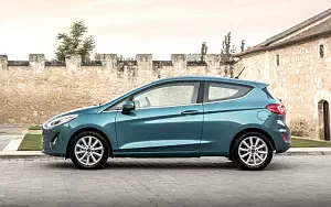 Cars wallpapers Ford Fiesta Titanium 3door - 2017