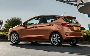 Cars wallpapers Ford Fiesta Titanium 5door - 2017