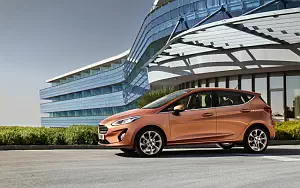 Cars wallpapers Ford Fiesta Titanium 5door - 2017