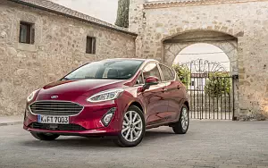 Cars wallpapers Ford Fiesta Titanium 5door - 2017