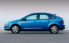 Cars wallpapers Ford Focus Hatchback 5door - 2004