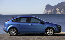 Cars wallpapers Ford Focus Hatchback 5door - 2004