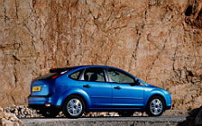 Cars wallpapers Ford Focus Hatchback 5door - 2004