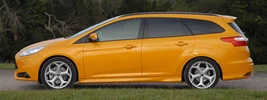 Ford Focus ST Wagon UK-spec - 2012