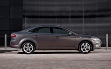 Cars wallpapers Ford Mondeo Hatchback UK-spec - 2010