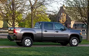 Cars wallpapers GMC Sierra 2500 HD SLE Z71 Crew Cab - 2011