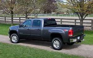 Cars wallpapers GMC Sierra 2500 HD SLE Z71 Crew Cab - 2011