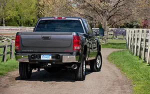 Cars wallpapers GMC Sierra 2500 HD SLE Z71 Crew Cab - 2011