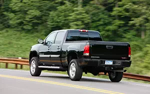 Cars wallpapers GMC Sierra 3500 HD Denali Crew Cab - 2011