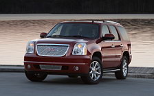 GMC Yukon Denali - 2007