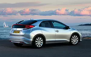 Cars wallpapers Honda Civic 1.6 i-DTEC - 2013