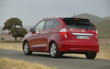 Cars wallpapers Honda FR-V - 2004