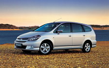 Cars wallpapers Honda Stream - 2004