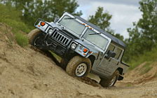 Cars wallpapers Hummer H1 - 2004